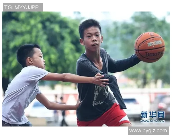 在篮球场上追梦的少年如何逆袭成传奇巨星的成长故事